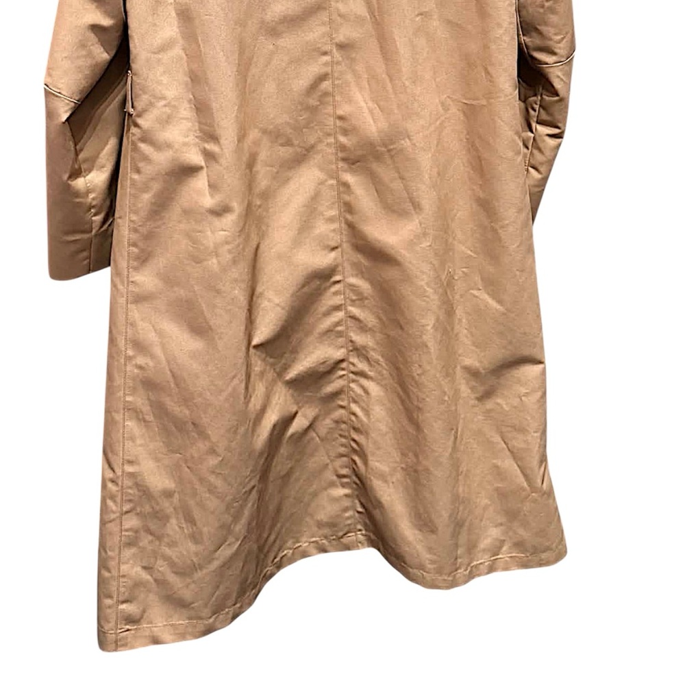 London Fog Beige Coat size 6 petite has 2 tiny dot marks not noticeable see pics - Picture 6 of 8